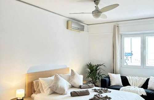 Poblats Maritims Apartment | Your Sunny & Spacious Portview Home