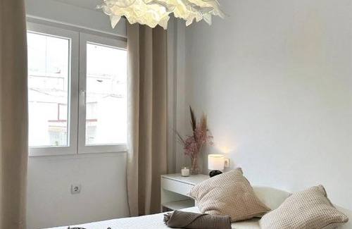 Poblats Maritims Apartment | Your Sunny & Spacious Portview Home