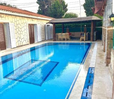 Az-Zarqa House | Yousef chalet
