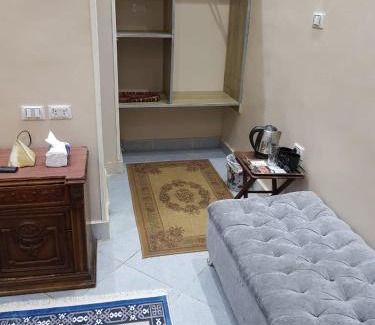 Kafrat al Jabal Hotel | Youssef Pyrameds View INN