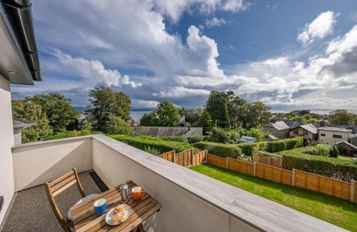 Criccieth House | Yr-Awel