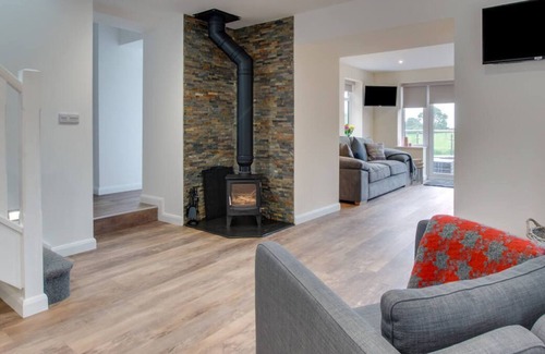 Llangefni House | Yr Hen Barlwr in the beautiful Llangefni