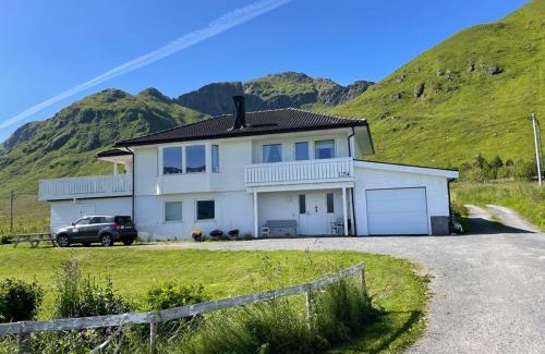 Flakstad House | Yttersand Accomodation