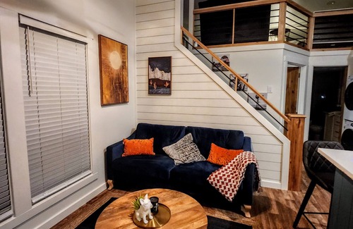 Foothills Cottage | Yuma Foothills, close to riding, biking,hiking. Quiet neighborhood.