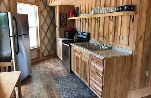Glen Lyn Cabin | Yurt 2 | Shumate Yurt at Kairos Resort