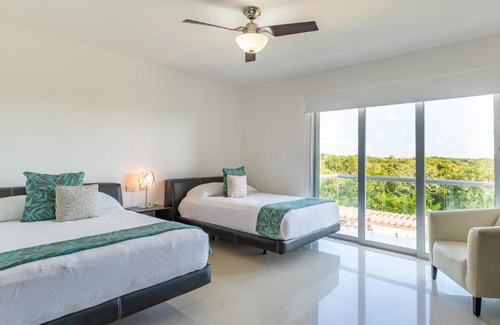 Puerto Juarez Apartment | Z Casa Limon Norte condo