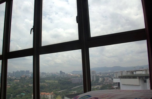 Chow Kit Apartment | Z3 Infinity Pool Big Studio@Near KLCC