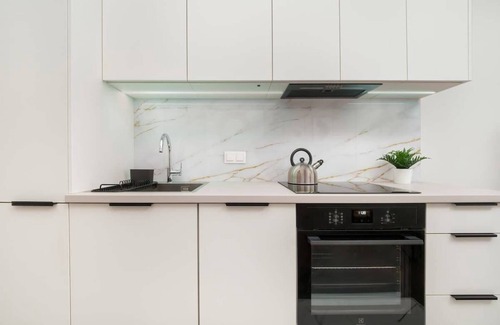 Katowice Apartment | Zabrska 15 | Katowice | Cosy Studio | Parking & Balcony