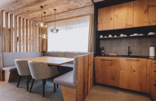 Kaprun Hotel | ZAGLGUT HOTEL-CHALETS Wellness & Views with Summer Card Included