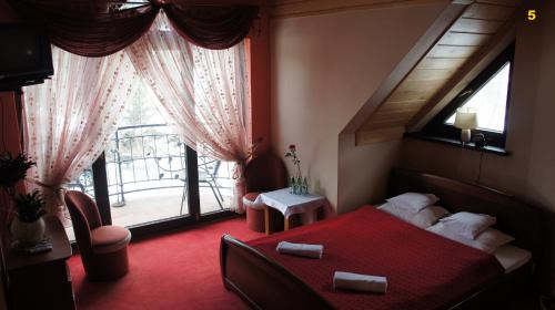 Rabka Hotel | Zajazd pod Chmurką