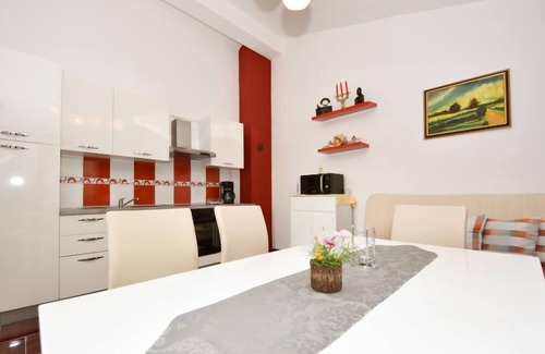 Krusevo Apartment | Zalazak Sunca by Interhome