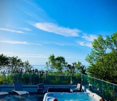 Chlopy Bed & Breakfast | ZAMEK NA PIASKU - Tuż przy Plaży