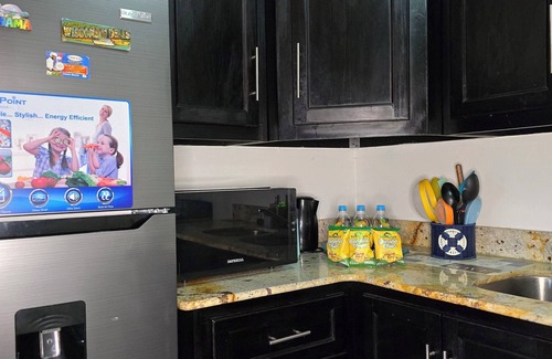 Ziadie Gardens Condo | Zania's comfy Placenn