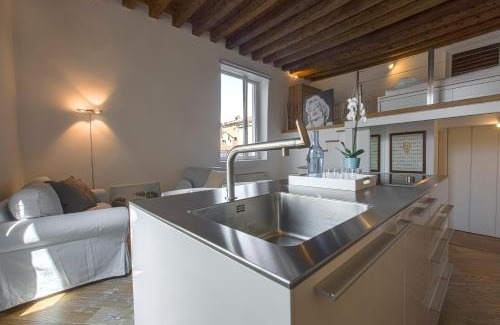 Dorsoduro Apartment | Zattere Design Loft R&R