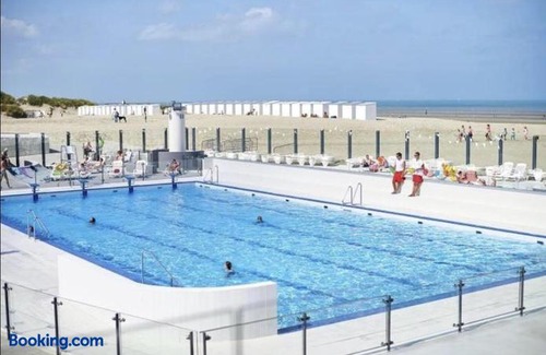 Oostduinkerke-Bad Apartment | Zeezicht Oostduinkerke - Residentie Golfslag