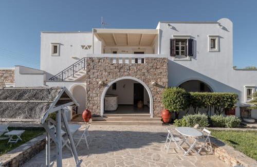 Plaka Apartment | Zefyros Studios