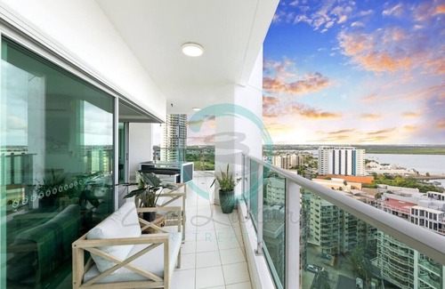 Darwin City Centre Condo | Zen By The Water: Top CBD Location ~ Pool ~ Views