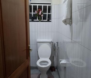 Western Region Apartment | Zen in Ibanda