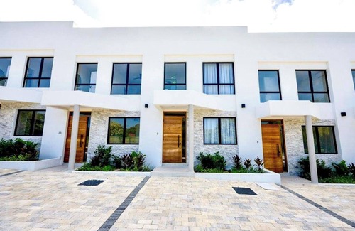 Saint Peter Parish Apartment | ZenBreak Azzurro #12, 2bd