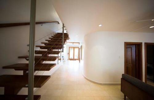 Halcyon Heights Apartment | ZenBreak Hillside Loft #5