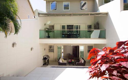 Halcyon Heights Apartment | ZenBreak Hillside Loft #5