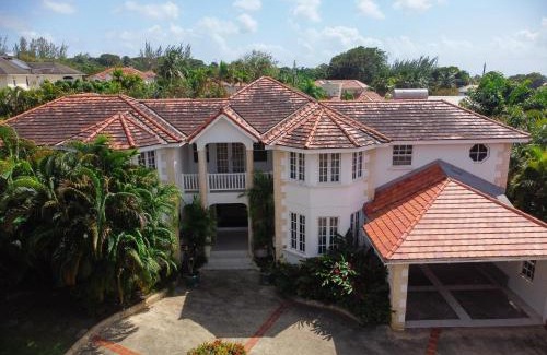 Holder's Hill House | ZenBreak Marzalea Villa 5bd