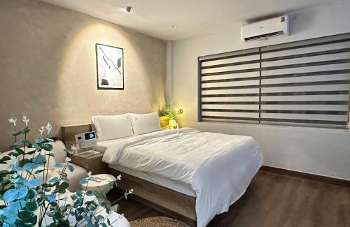 District 10 Hotel | ZenHomestay - Trường Sơn, Quận 10