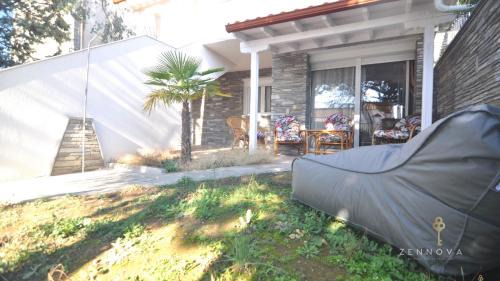 Gerakini Apartment | Zennova #40 Trikorfo Cottage