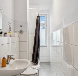 Halle Apartment | Zentral, direkt am BG Krankenhaus