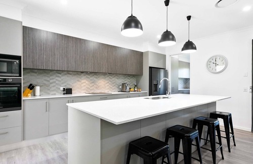 Scarness House | Zephyr Bayside Villas 4 bed