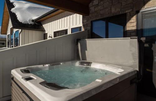 Fraser House | Zephyr Escape
