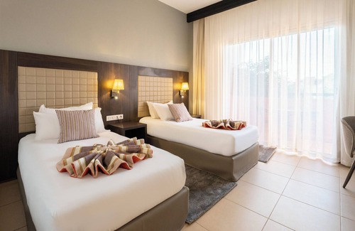 Menara Hotel | Zephyr Hotel Club Resort and Spa