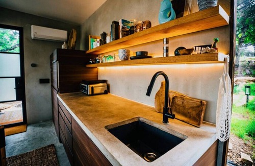 Oatmeal House | Zephyr Treetop Villa w/Mini Hot Tub + Outdoor Shower