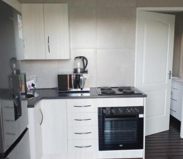 Vanderbijlpark Apartment | Zero-Three Vaal Ultimate Sky