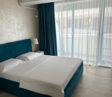 Mamaia-Sat Apartment | Zev-S10