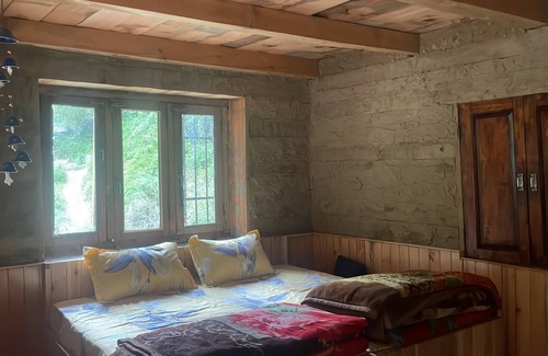 Kullu Hotel | Zevibes Cafe & Homestay