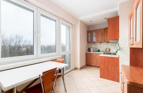 Nowa Huta Apartment | Zielona Nowa Huta Apartment by BookingHost