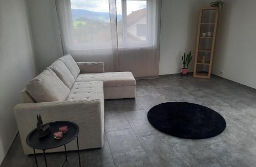Goldingen Bed & Breakfast | Zimmer 2, Haus der Begegnung