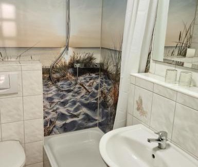 Zingst House | Zimmer " Sonnenschein"