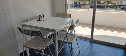 Lakatamia Apartment | Zinas modern flat Nicosia
