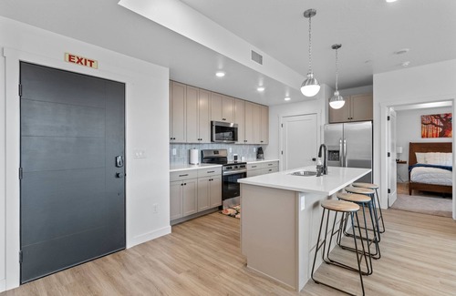 St. George Apartment | Zion Cliffside Retreat l Gem for Relaxation