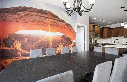 Hurricane House | Zion Park Views - Backyard Heated Swim Spa+Hot Tub + Putting Green-Waterslide