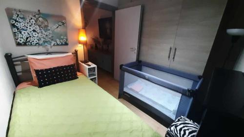 Spata-Artemida Apartment | Zoe garden home