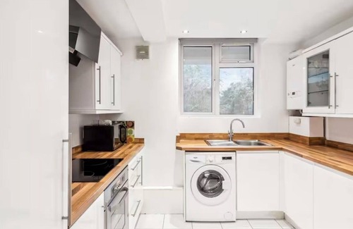 Bunhill Apartment | Zone 1 Spacious 1-Bed Flat – Sleeps 4 | Modern Comfort in Prime Location!
