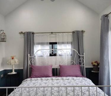 Bang Bua Thong Bed & Breakfast | Zoom Garden Home