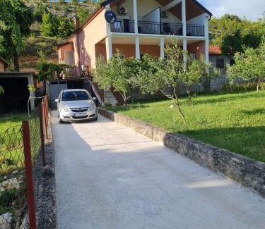 Obrovac Apartment | Zrmanja Riverside Oasis