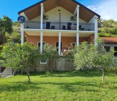 Obrovac Apartment | Zrmanja Riverside Oasis