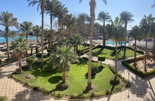 Sheraton Road -Sakkala Hotel | ZYA Regina resort and Aqua Park