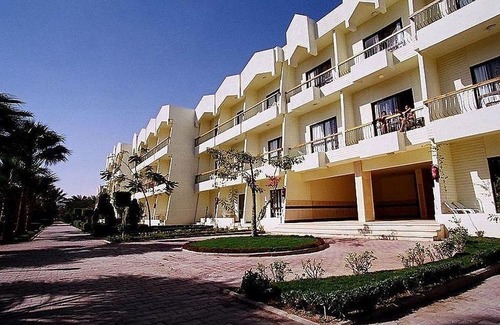 Sheraton Road -Sakkala Hotel | ZYA Regina resort and Aqua Park