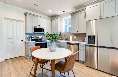 Lafayette House | Zydeco house/Lafayette's best kept secret/Book now